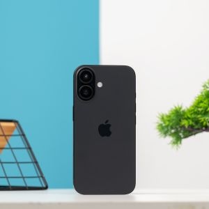 iPhone 16